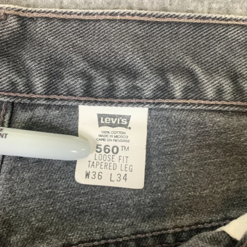 Vintage Levis 560 Jeans Mens 36x34 Black Denim Loose Fit Tapered Skate 90s